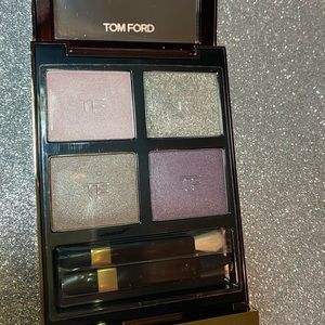 Tom Ford eyeshadow quad in Lilac Dream 22